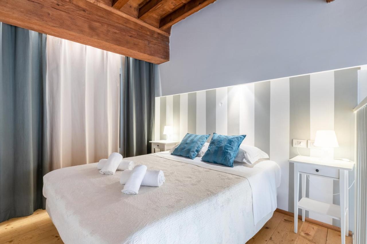 Lovely Studio In The Heart Of The Historic Center Florence Luaran gambar